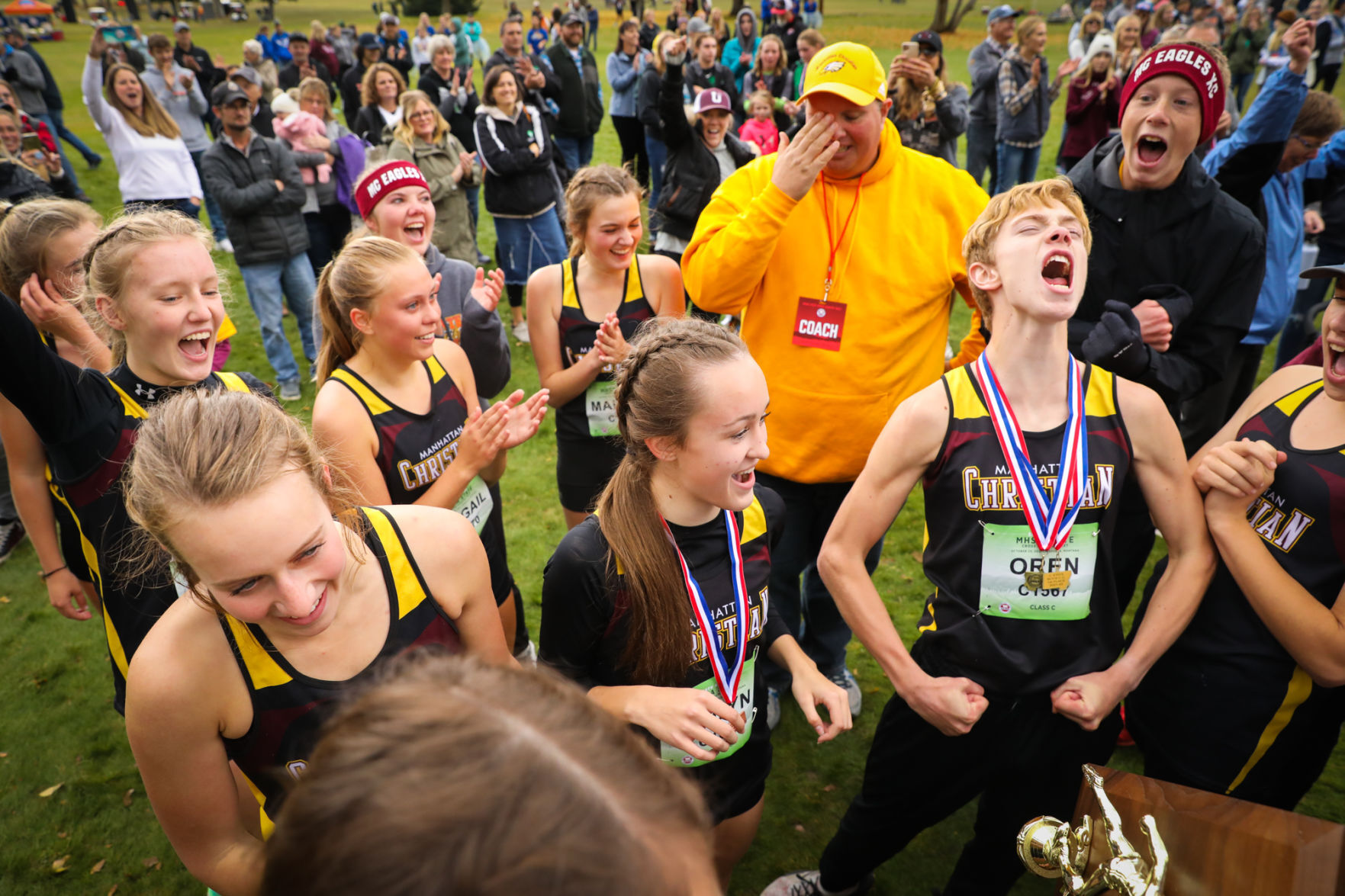 102421-mis-spt-crosscountry-features39.jpg